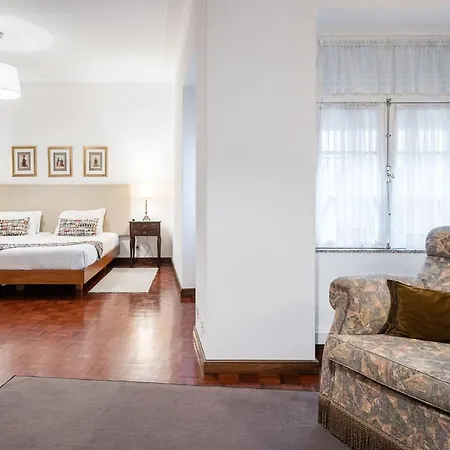 ゲストハウス In Flores ポルト