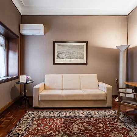 In Flores ゲストハウス ポルト